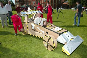 Flat Out Formula One Creative Teambuilding