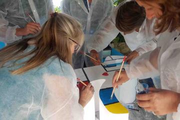 creative team building activity