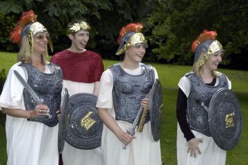 15 minutes of fame creative activity