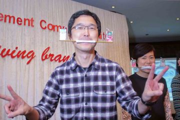 win it in a minute competitive fun team building game