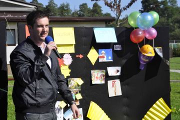 fun creative team building business game