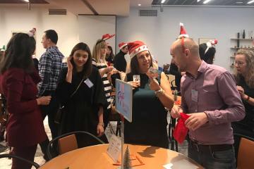 12 teams of christmas party activity