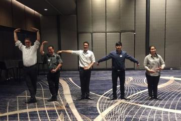 Go team Indoors challenging team building