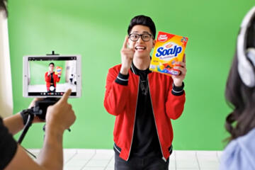 Commercial Break AI Team Building