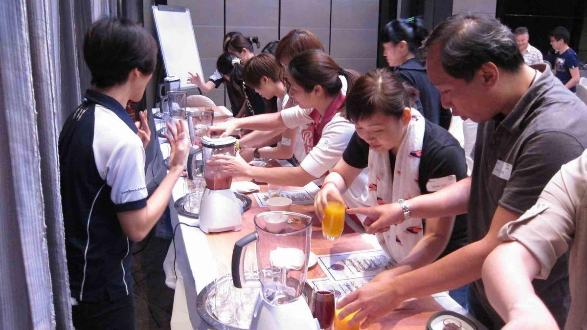 creative juices team building activity 2018