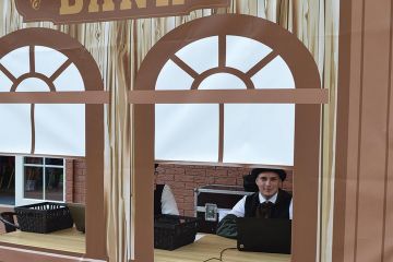 gold rush themed business game