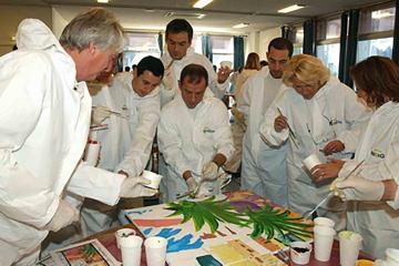 creative team building program France