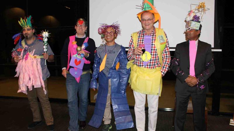 horse racing activity for teams