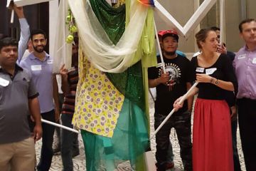 creative team building activity