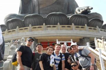 	travel show creative teambuilding activity