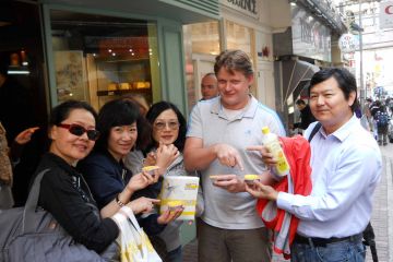 travel show creative team building activity