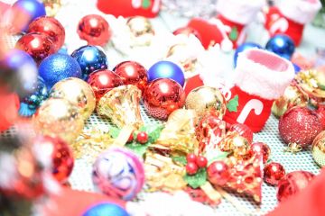 12 teams of christmas party activity