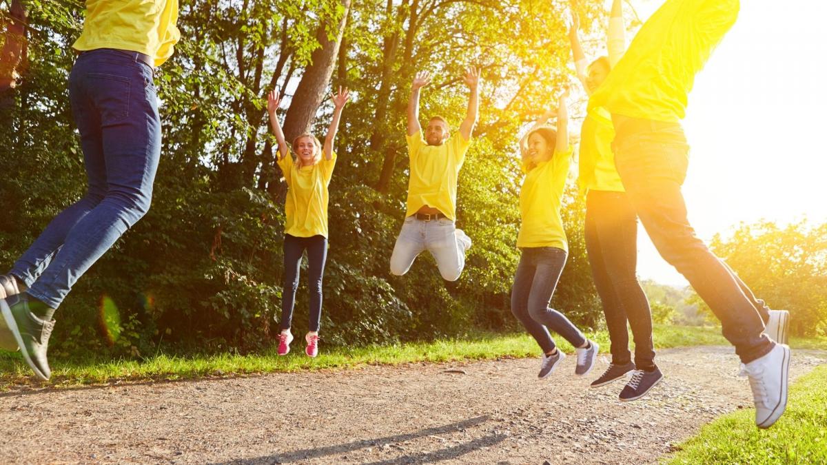 38 team building activities