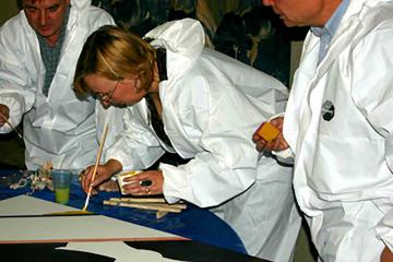 creative team building program France