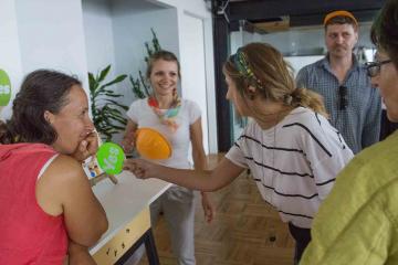 ibuild communication game