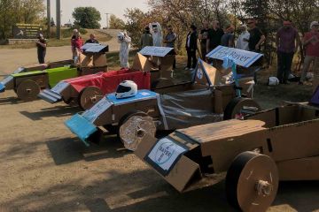 Flat Out Formula One Creative Team Building