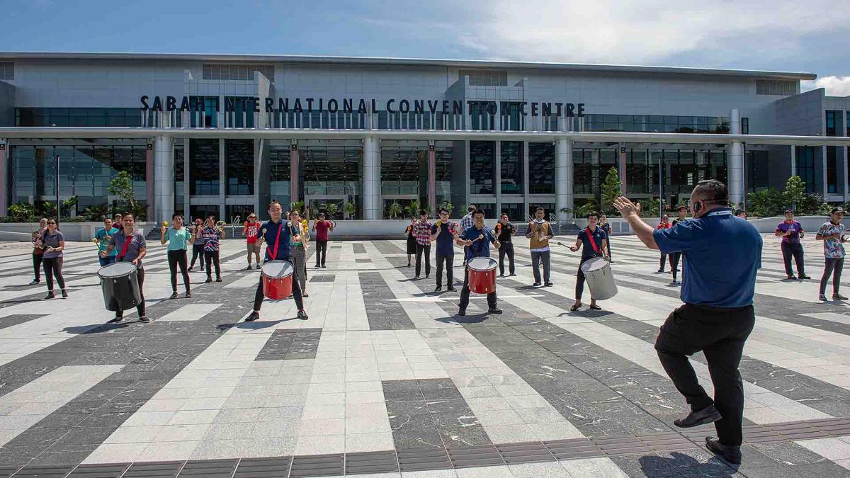 Physically Distanced-The Future of Teambuilding 