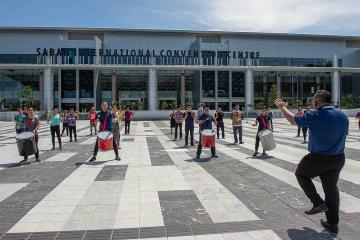 Physically Distanced-The Future of Teambuilding 