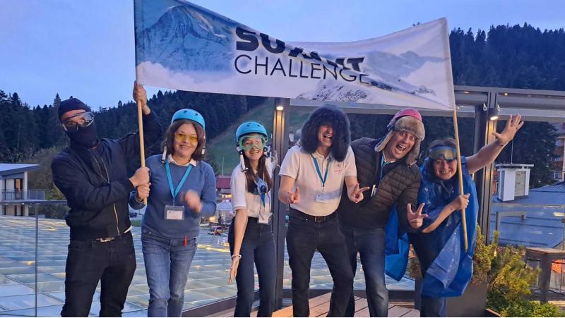 team with summit challenge banner