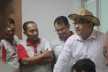 experiential negotiation game