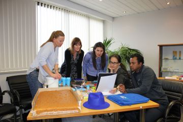 cake off creative team building activity