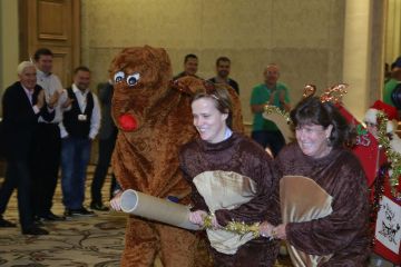 christmas themed creative team building