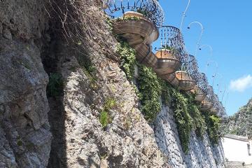 mob escape team building game