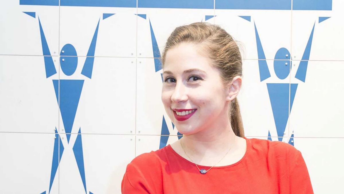 Lea Parizot team building asia 