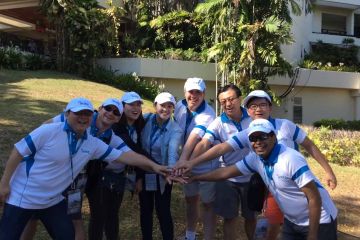 travel show creative team building activity