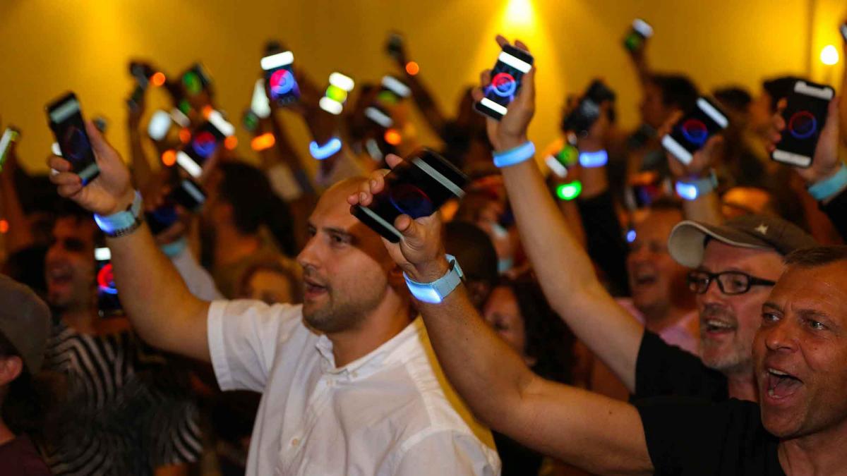 indoor team building activities