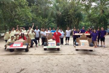 Flat Out Formula One Creative Team Building