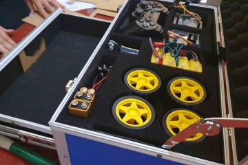 develop design thinking