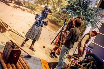 Blockbusters artistic team building activity