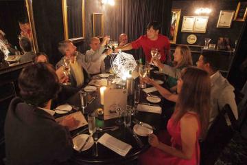 Team building dinner game