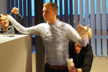  creative team building activity