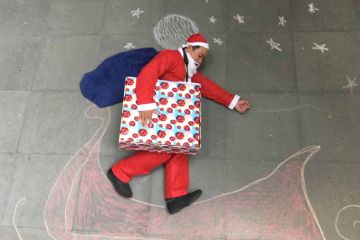 fun creative team building activity