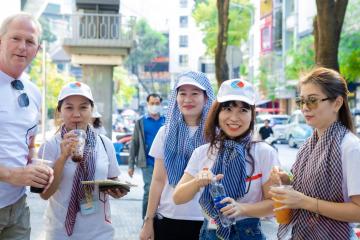 b1g1 community charity team activity