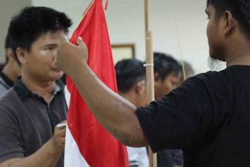 Chain reaction team building activity indonesia