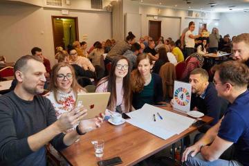 taking selfie playing impact