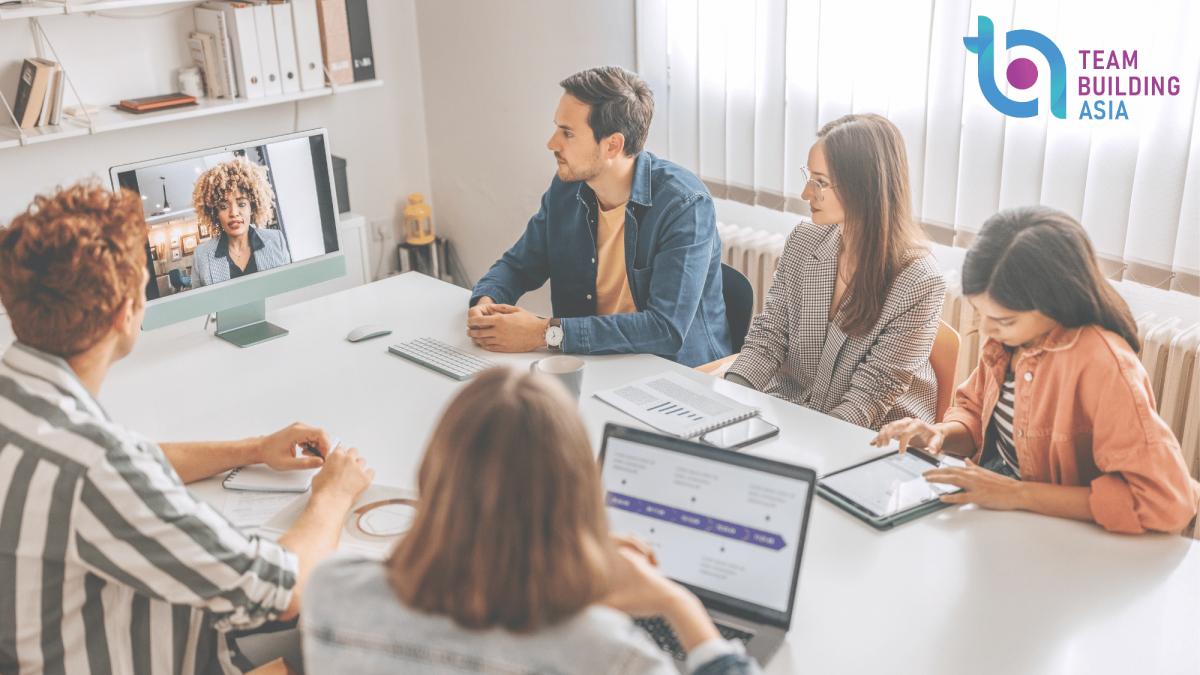 blog header hybrid teams