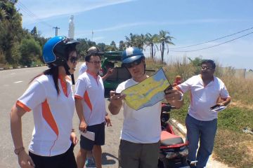 travel show creative team building activity