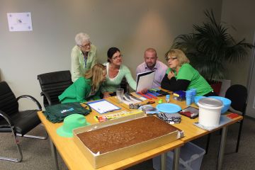 cake off creative team building activity