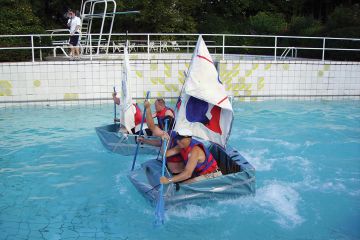 flat out afloat creative team building