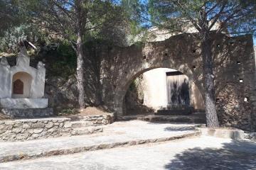 mob escape team building game