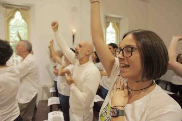 Corporate singing activity