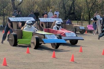 Flat Out Formula One Creative Team Building