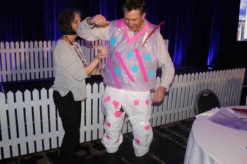 horse racing activity for teams