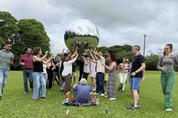 Uplift teambuilding outdoors