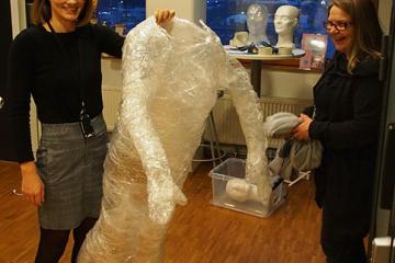  creative team building activity