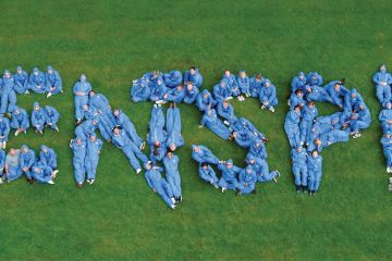 corporate body building teamwork activity